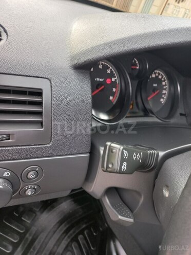 Opel Astra 2009, 218,000 km - 1.4 l - Bakı
