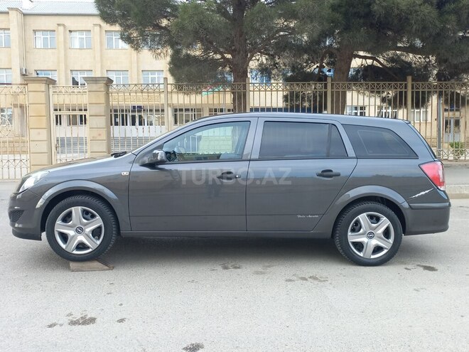 Opel Astra 2009, 218,000 km - 1.4 l - Bakı