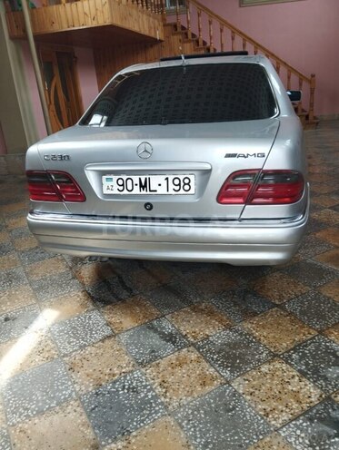 Mercedes C 230