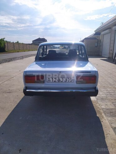 LADA (VAZ) 2107