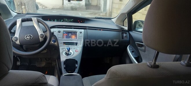 Toyota Prius 2013, 333,134 km - 1.8 l - Bakı