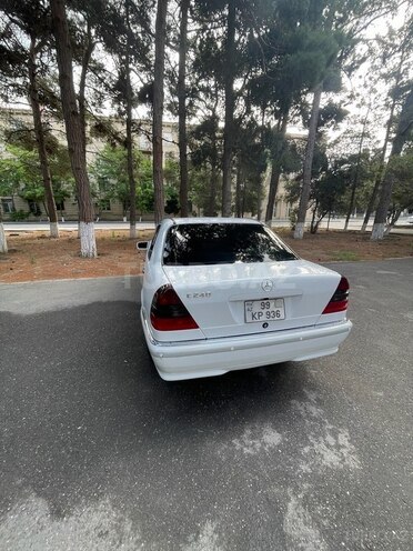 Mercedes C 240 2000, 345,000 km - 2.4 л - Bakı