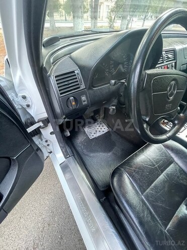 Mercedes C 240 2000, 345,000 km - 2.4 л - Bakı