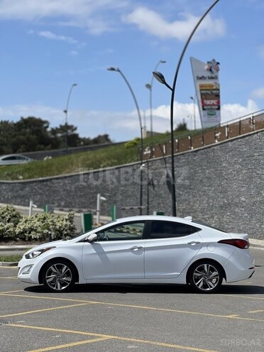 Hyundai Elantra 2015, 130,000 km - 1.8 l - Bakı
