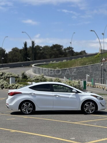 Hyundai Elantra 2015, 130,000 km - 1.8 l - Bakı
