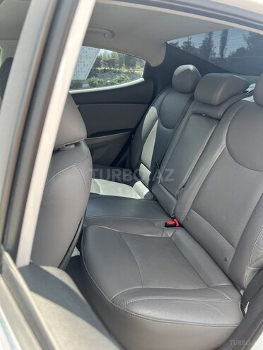 Hyundai Elantra 2015, 130,000 km - 1.8 l - Bakı