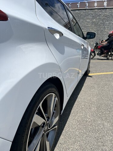 Hyundai Elantra 2015, 130,000 km - 1.8 l - Bakı