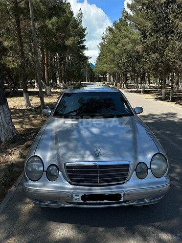 Mercedes E 220 d 2001, 260,000 km - 2.2 l - Sumqayıt