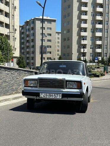 LADA (VAZ) 2107