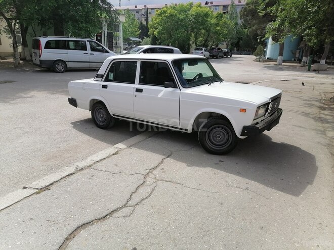 LADA (VAZ) 2107