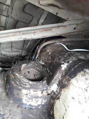 LADA (VAZ) 2106 1986, 100,000 km - 1.5 l - Salyan