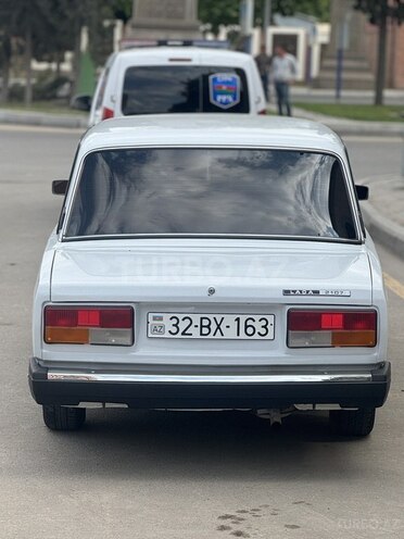 LADA (VAZ) 2107