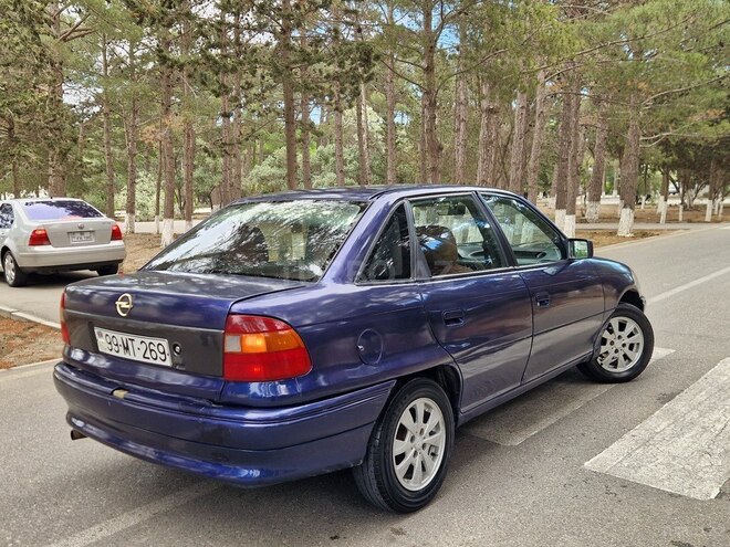 Opel Astra 1995, 327,151 km - 1.6 l - Sumqayıt