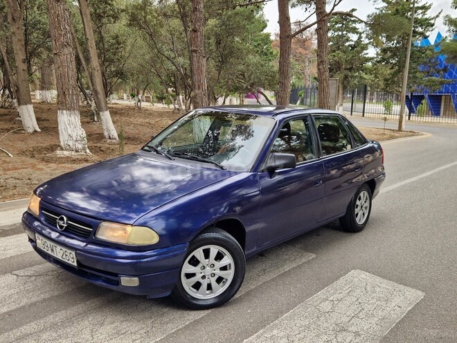 Opel Astra 1995, 327,151 km - 1.6 l - Sumqayıt