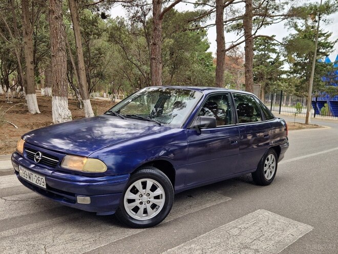Opel Astra 1995, 327,151 km - 1.6 l - Sumqayıt