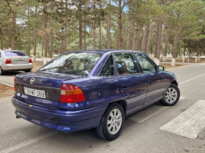 Opel Astra 1995, 327,151 km - 1.6 l - Sumqayıt