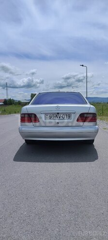 Mercedes E 320 2000, 360,000 km - 3.2 l - Şəki