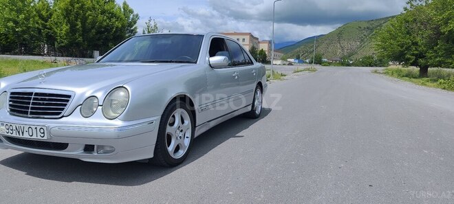 Mercedes E 320 2000, 360,000 km - 3.2 l - Şəki