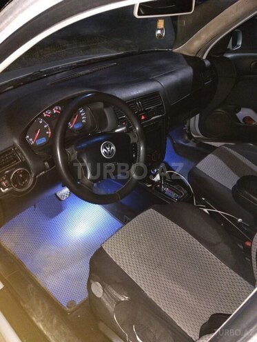 Volkswagen Golf 1999, 225,000 km - 2.0 l - Sumqayıt