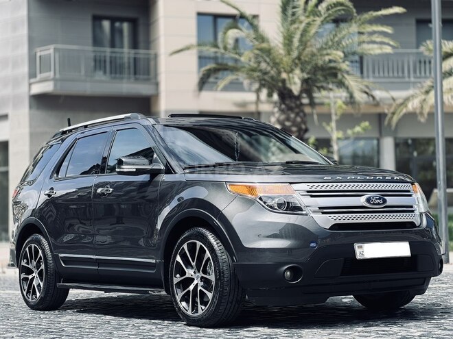 Ford Explorer