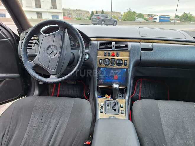 Mercedes E 230 1996, 351,560 km - 2.3 l - Bakı