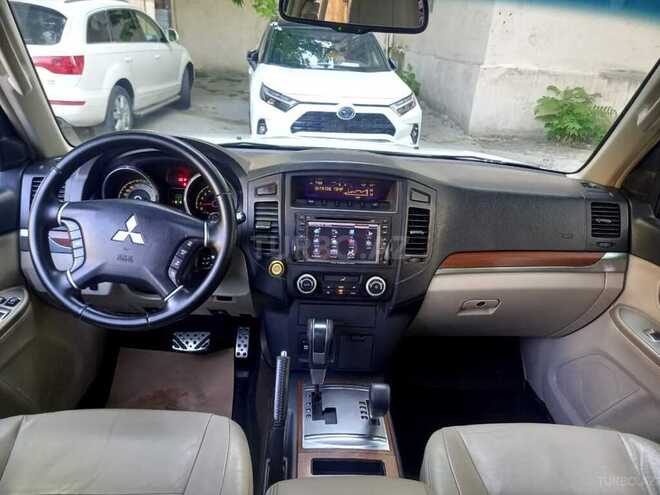 Mitsubishi Pajero 2007, 196,000 km - 3.0 л - Bakı