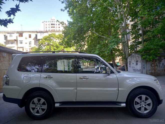 Mitsubishi Pajero 2007, 196,000 km - 3.0 л - Bakı