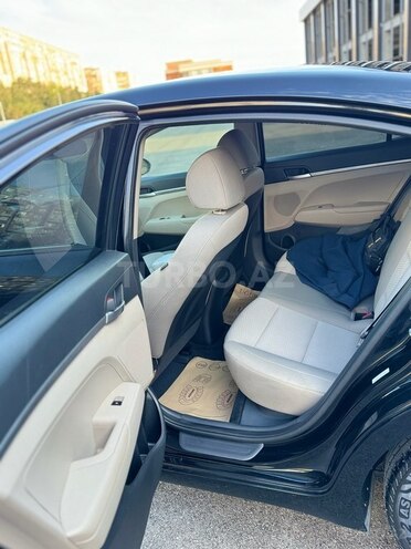 Hyundai Elantra 2019, 61,000 km - 2.0 l - Bakı