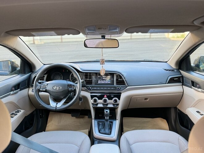 Hyundai Elantra 2019, 61,000 km - 2.0 l - Bakı