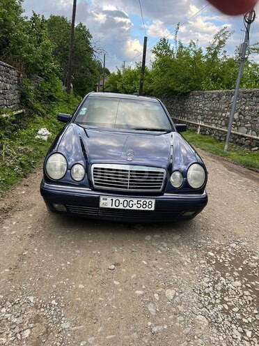 Mercedes E 230 1996, 330,700 km - 2.3 l - Bakı