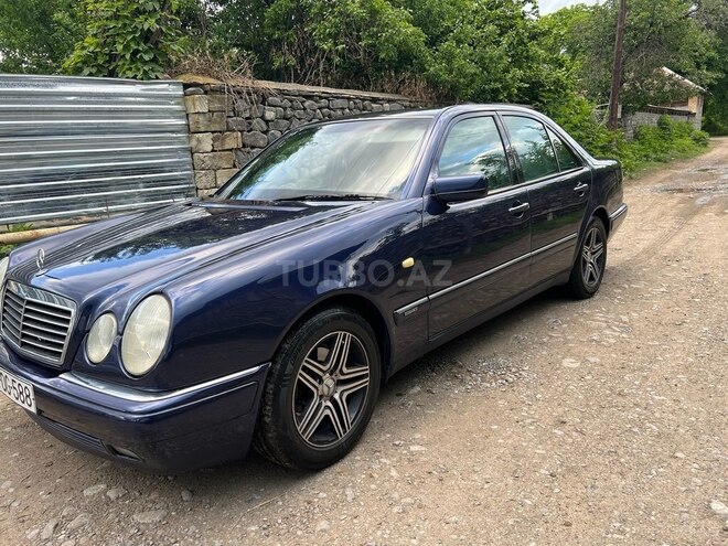 Mercedes E 230 1996, 330,700 km - 2.3 l - Bakı