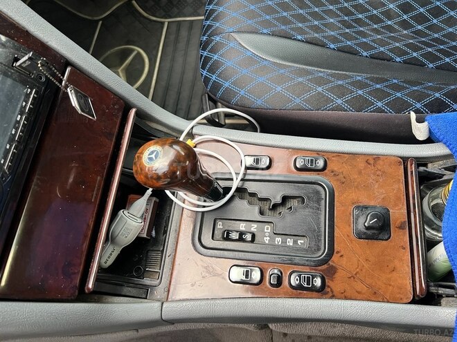 Mercedes E 230 1996, 330,700 km - 2.3 l - Bakı