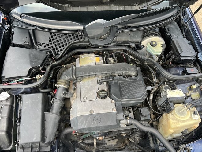 Mercedes E 230 1996, 330,700 km - 2.3 l - Bakı