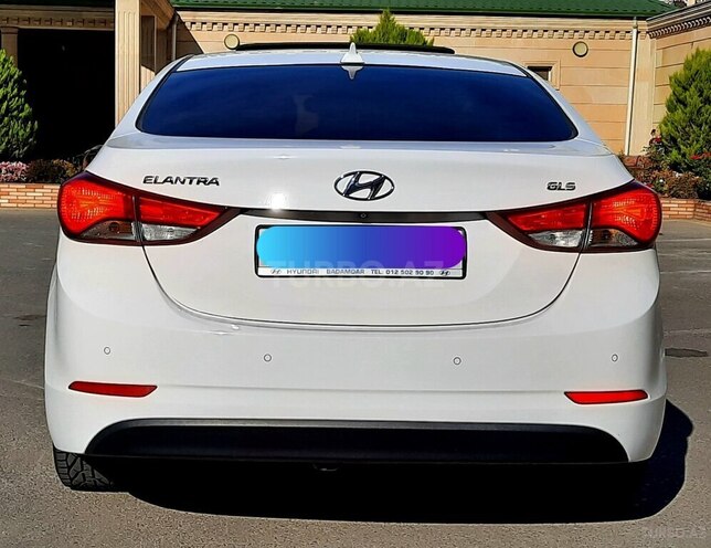 Hyundai Elantra 2015, 140,000 km - 1.8 л - Bakı