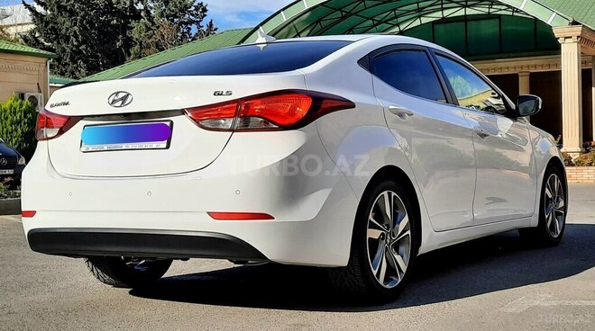 Hyundai Elantra 2015, 140,000 km - 1.8 л - Bakı