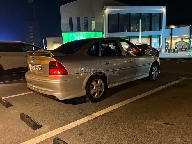 Opel Vectra 2000, 180,000 km - 1.8 л - Bakı