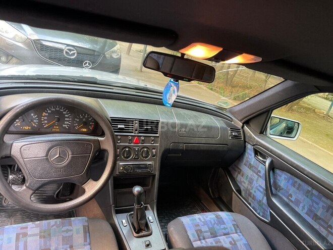 Mercedes C 180 1997, 298,000 km - 1.8 l - Bakı