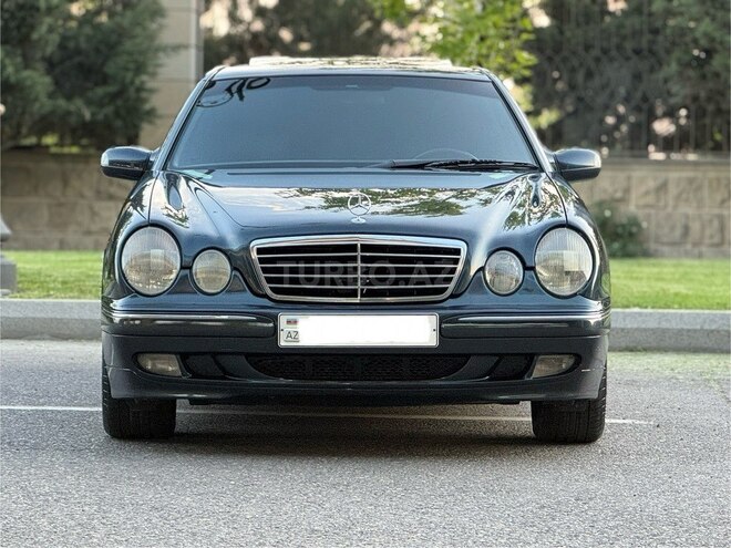 Mercedes E 240