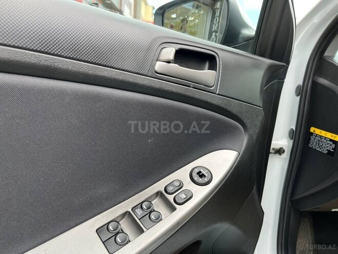 Hyundai Accent 2016, 107,000 km - 1.6 l - Sumqayıt