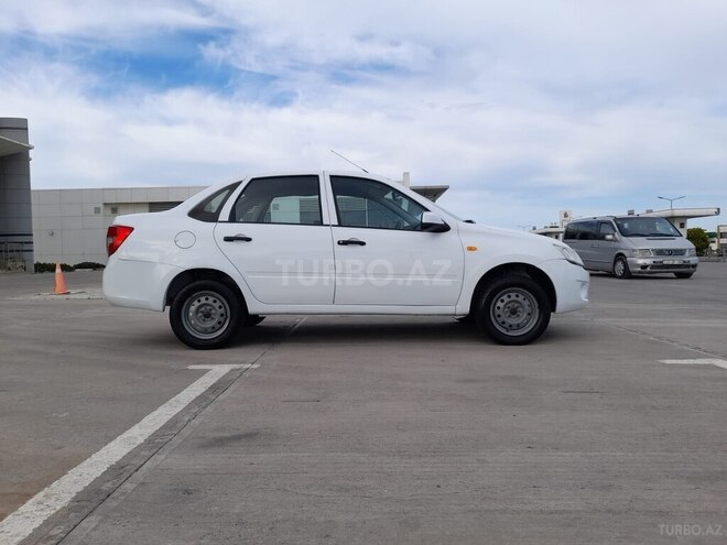 LADA (VAZ) Granta 2013, 290,000 km - 1.6 л - Şirvan