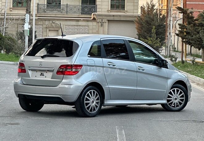 Mercedes B 170 2009, 90,000 km - 1.7 l - Bakı