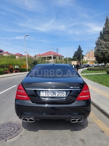 Mercedes S 500