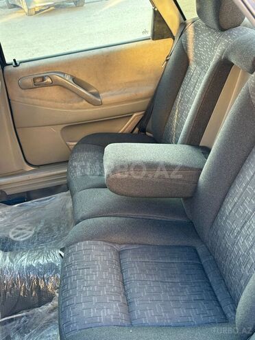 Volkswagen Passat 1996, 294,000 km - 2.0 l - Bakı