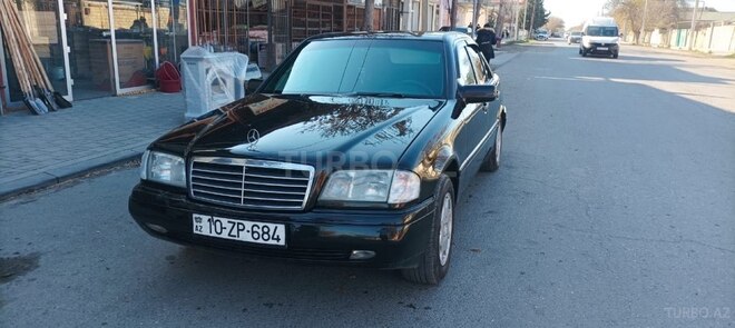 Mercedes C 180