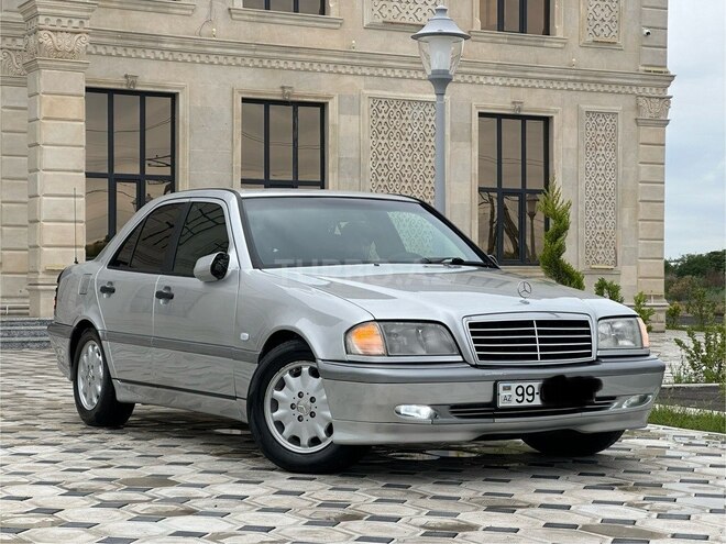 Mercedes C 200 1999, 260,777 km - 2.0 l - Saatlı