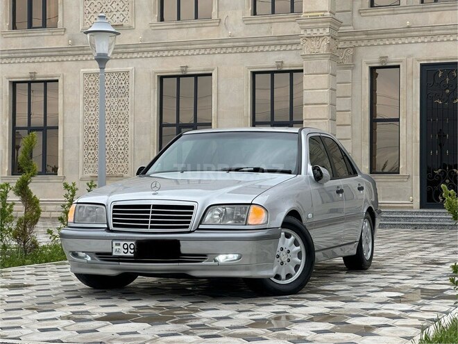 Mercedes C 200 1999, 260,777 km - 2.0 l - Saatlı