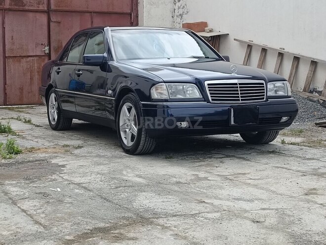 Mercedes C 230