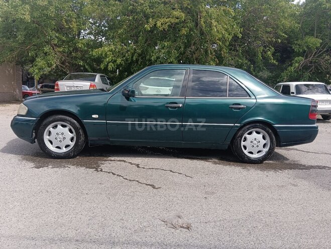 Mercedes C 220 1995, 282,000 km - 2.2 l - Bakı