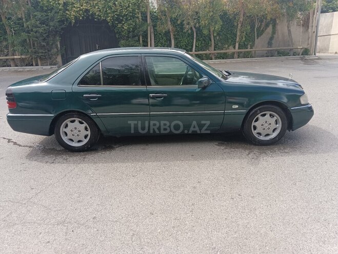 Mercedes C 220 1995, 282,000 km - 2.2 l - Bakı