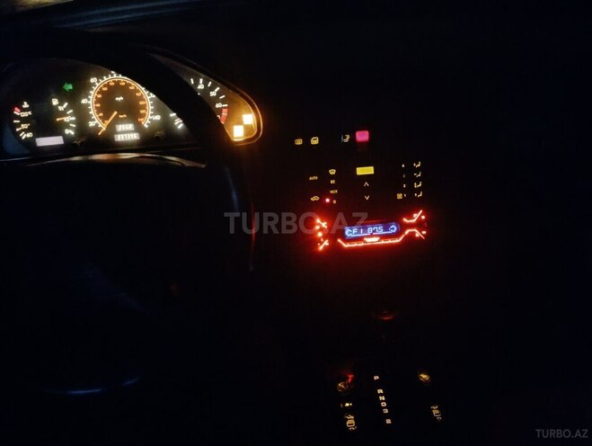 Mercedes C 220 1995, 282,000 km - 2.2 l - Bakı